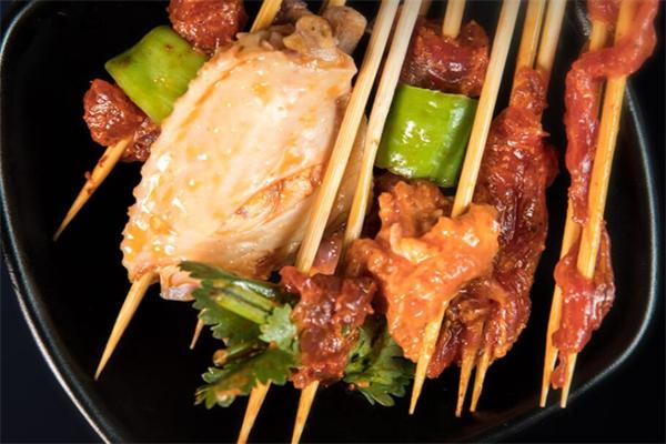 谭鸭肠麻辣烫串串香店