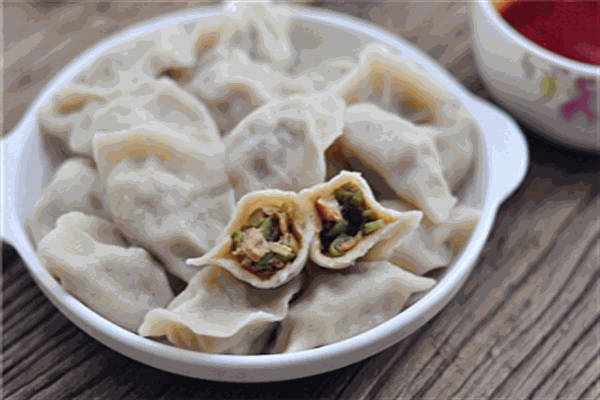 白胖水饺