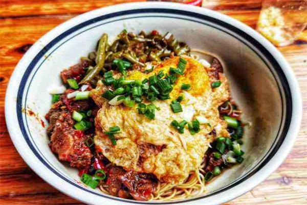 饭小漾金牌面馆