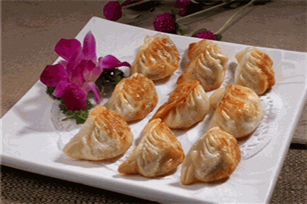 白胖水饺