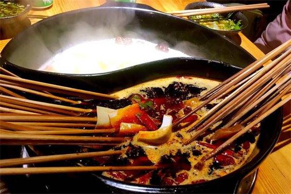 吉钵钵串串