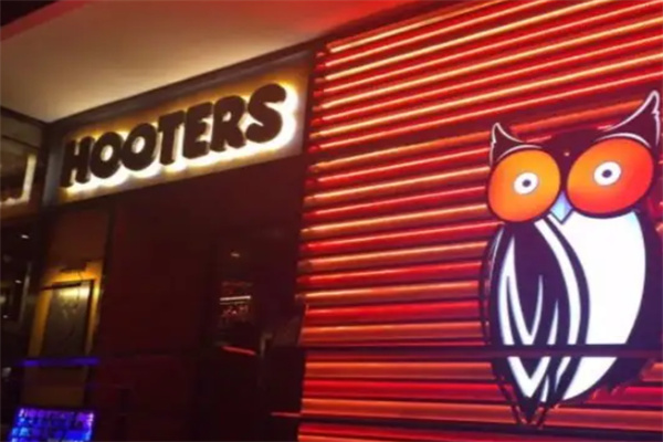 hooters猫头鹰餐厅