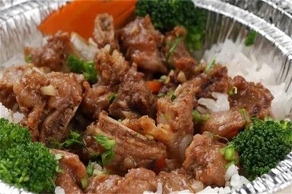 QQ番煲仔饭