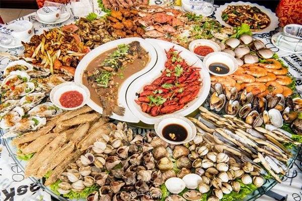 爱尚客自助烤肉海鲜火锅