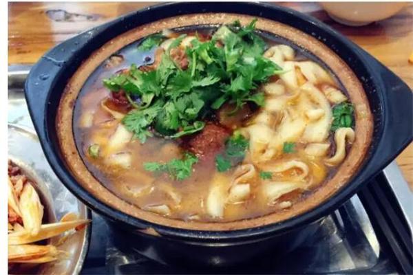 学智砂锅面馆