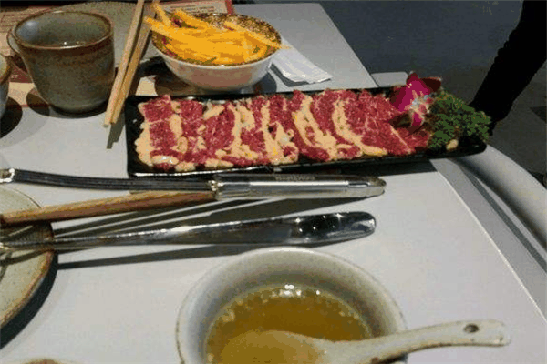 九记牛庄潮汕鲜牛肉火锅