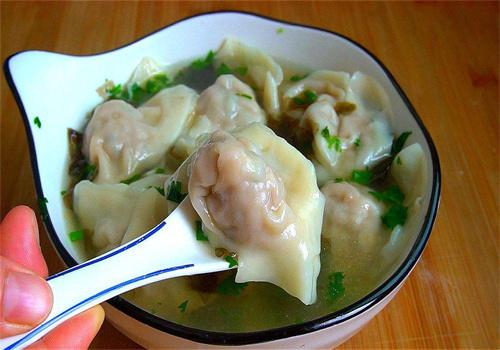 屋里馄饨