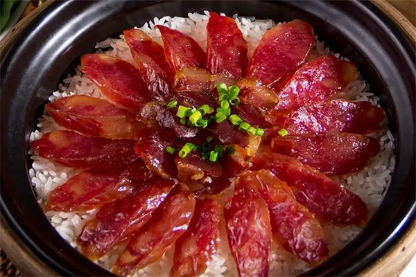 粒粒美煲仔饭加盟