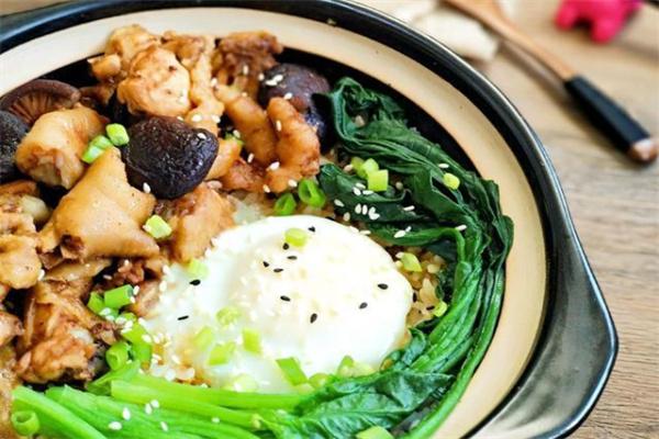 味品鲜煲仔饭加盟