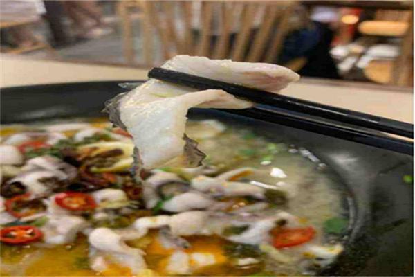 辣么酸米饭酸菜鱼