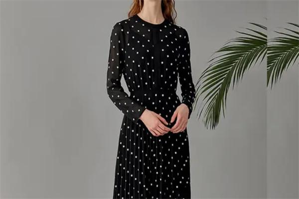 乔娜安达女装