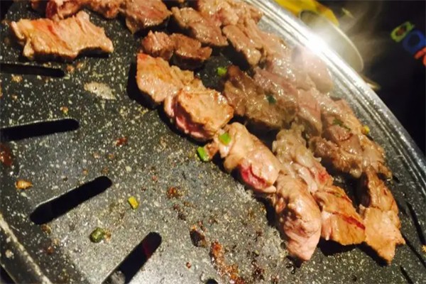 炭城牛烧烤肉