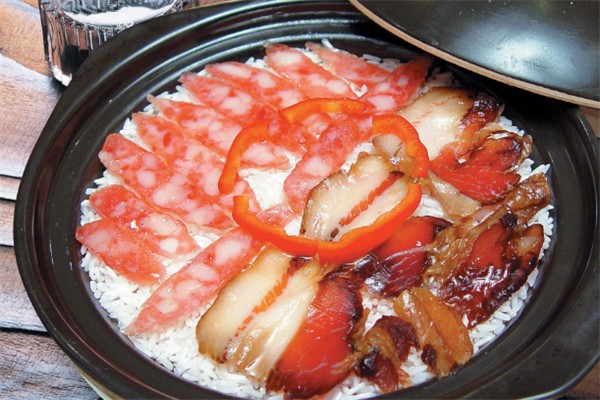 诚实煲仔饭