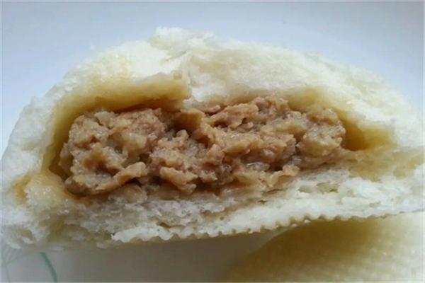 蓝白蒸包王