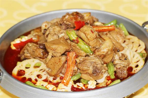 佩仁鸡公煲干锅