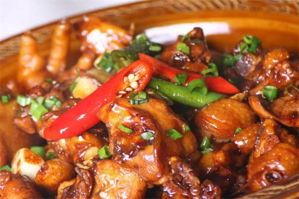 鸡祥煲味鸡公煲