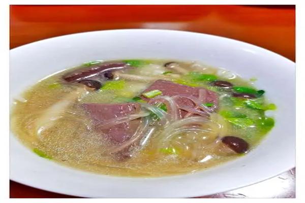 金津鸭血粉丝汤