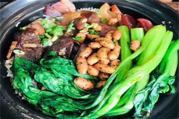 九煲一锅煲仔饭