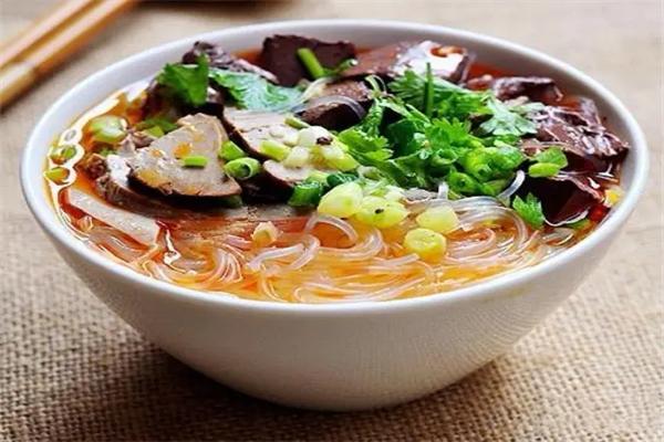 金津鸭血粉丝汤