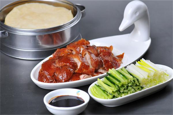 金杏烤鸭家常菜