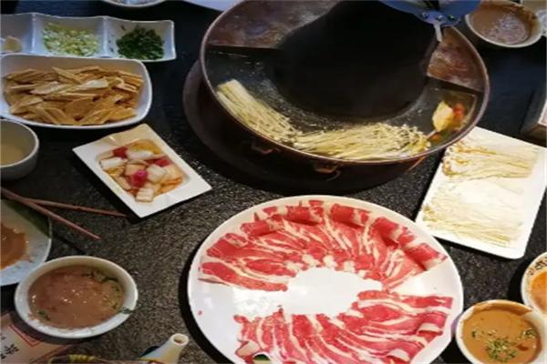 玲珑居老涮羊肉火锅店