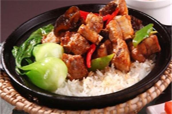 小肉町煲仔饭