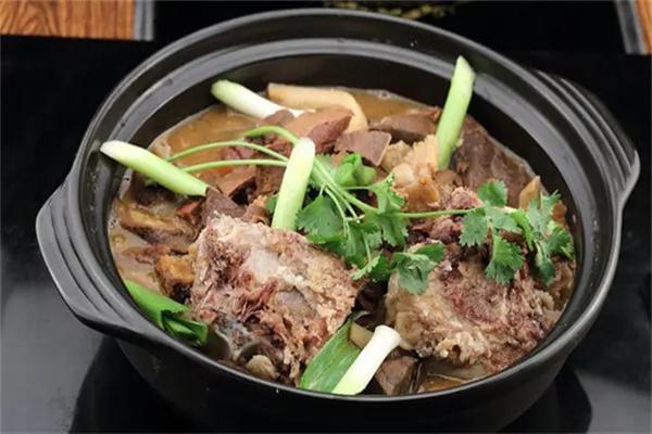 宗膳牛骨煲