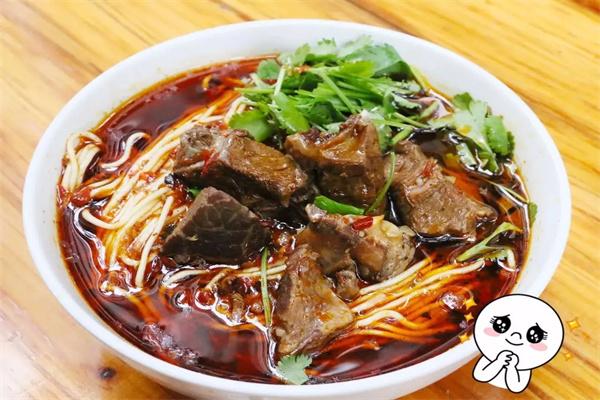筷三国牛肉面馆