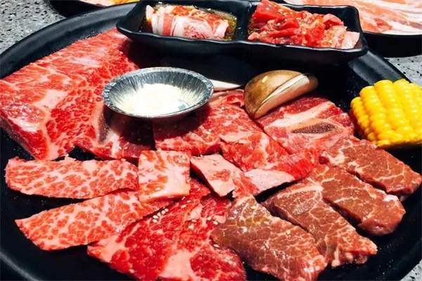 潮牛村9.9炭火烤肉
