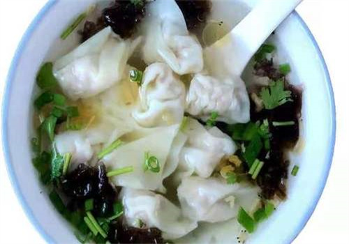 于记纱布袋馄饨