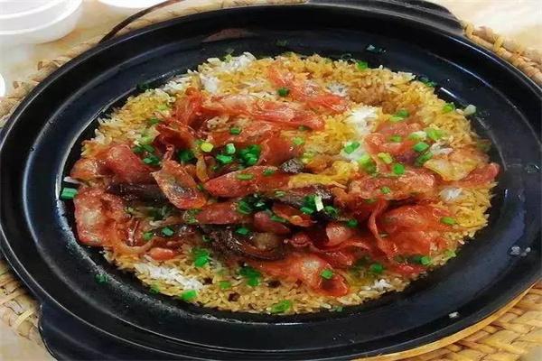 世通煲仔饭