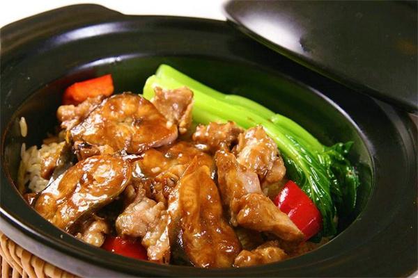 世通煲仔饭