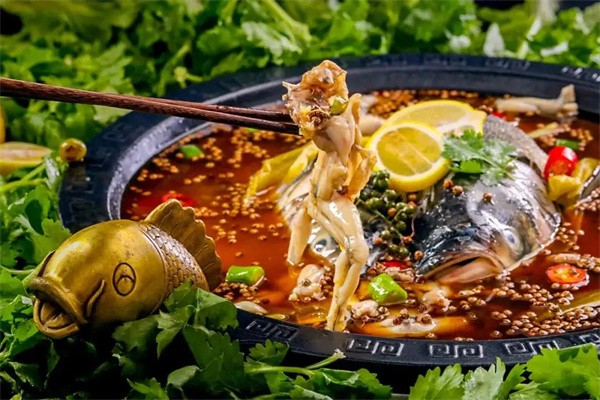 鲜渝味美蛙鱼头火锅