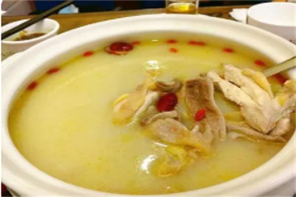 客家九味猪肚鸡火锅店