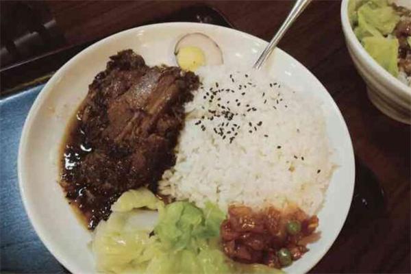 合合吉台湾卤肉饭