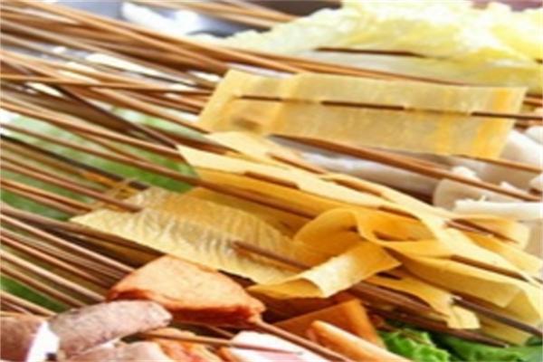 小巷子串串店