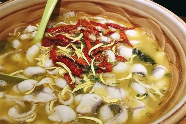 七可苗家酸菜鱼火锅
