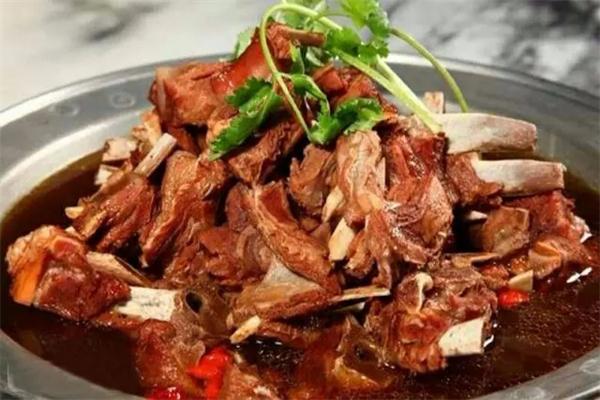 花枝俏麻辣羊蝎子火锅