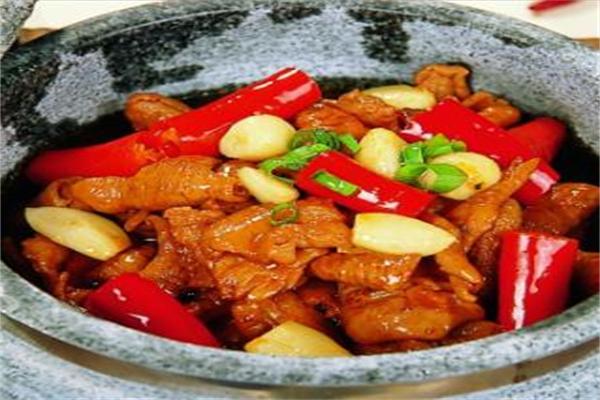 石锅肥肠鱼火锅
