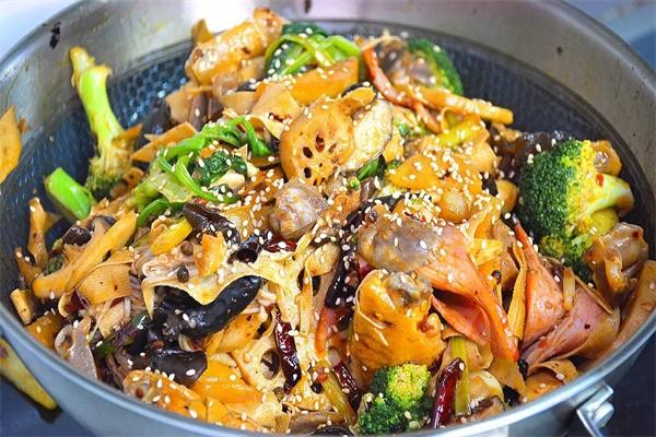 顺溜麻辣香锅