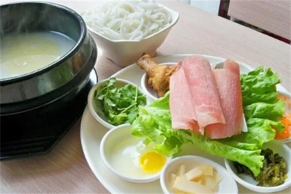 食天居米线
