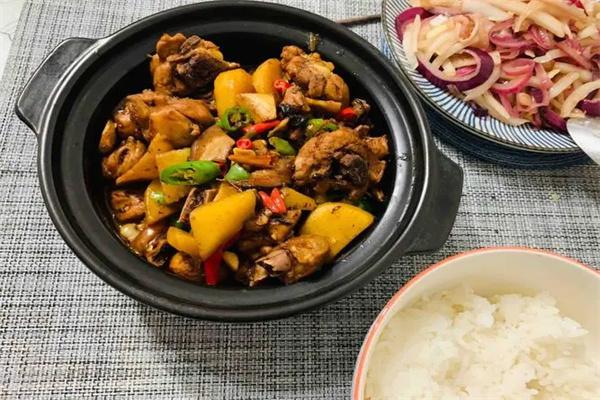 腾宇黄焖鸡饭
