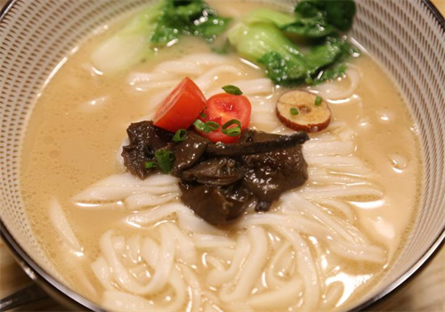 白小遇米粉