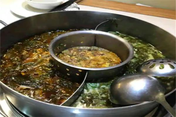 裘正酸菜鱼火锅
