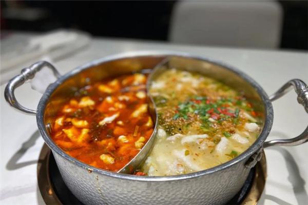 高师傅酸菜鱼馆