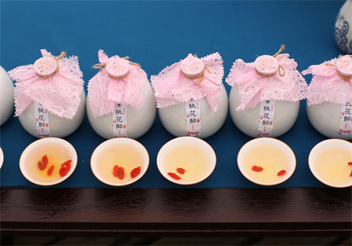 三世情缘桃花醉酒