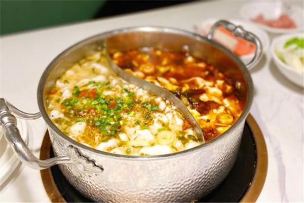 高师傅酸菜鱼馆