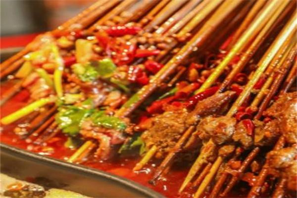 三兴串串香火锅