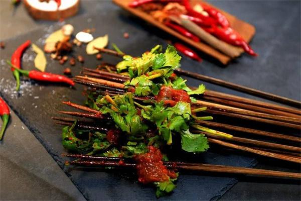 独椒戏串串
