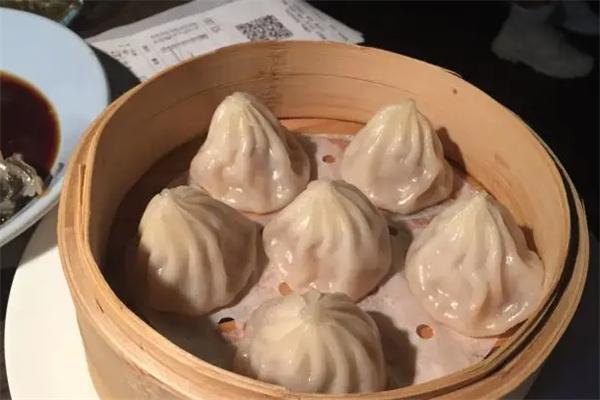 天方小笼包